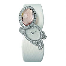 時(shí)尚婚嫁 珠寶、表情與化妝品的完美融合