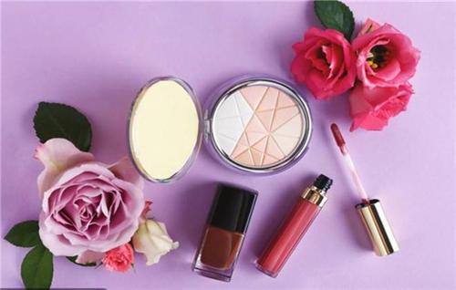 警惕美麗陷阱 化妝品中汞鉛超標問題與室內(nèi)裝飾工程設計的健康關(guān)聯(lián)